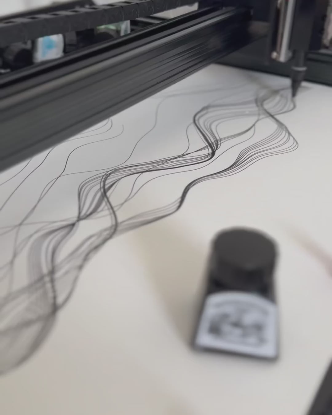 UUNA TEK 3.0 A3 جهاز رسم قلم روبوت متكامل فاخر مُجمّع مسبقًا مع واي فاي وبطاقة SD – مدمج، أكثر هدوءًا، أسرع، وأكثر دقة